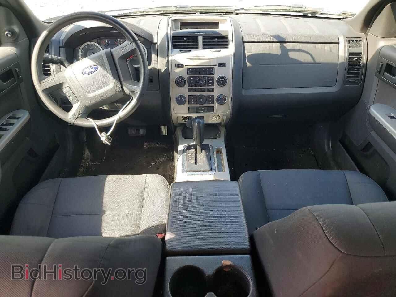 2011 FORD ESCAPE - VIN: 1FMCU0D76BKC00618 - Фото 8