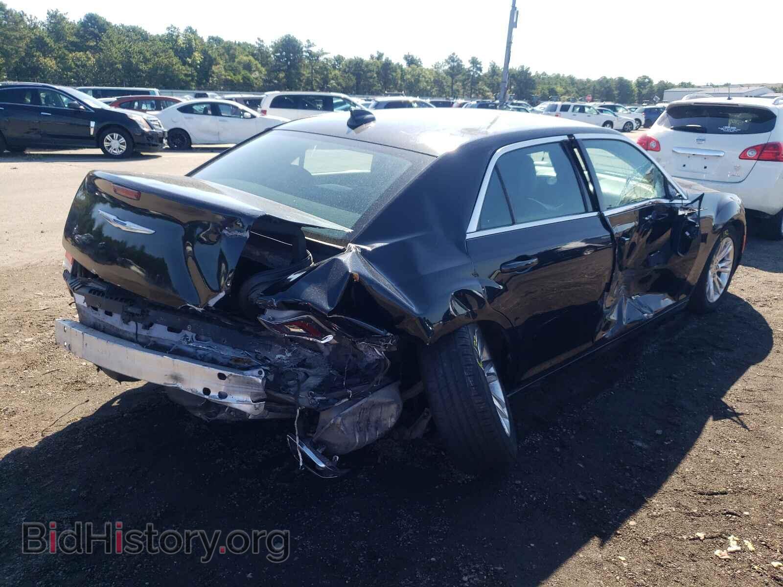 2017 CHRYSLER 300 - VIN: 2C3CCAAG2HH544338 - Фото 4