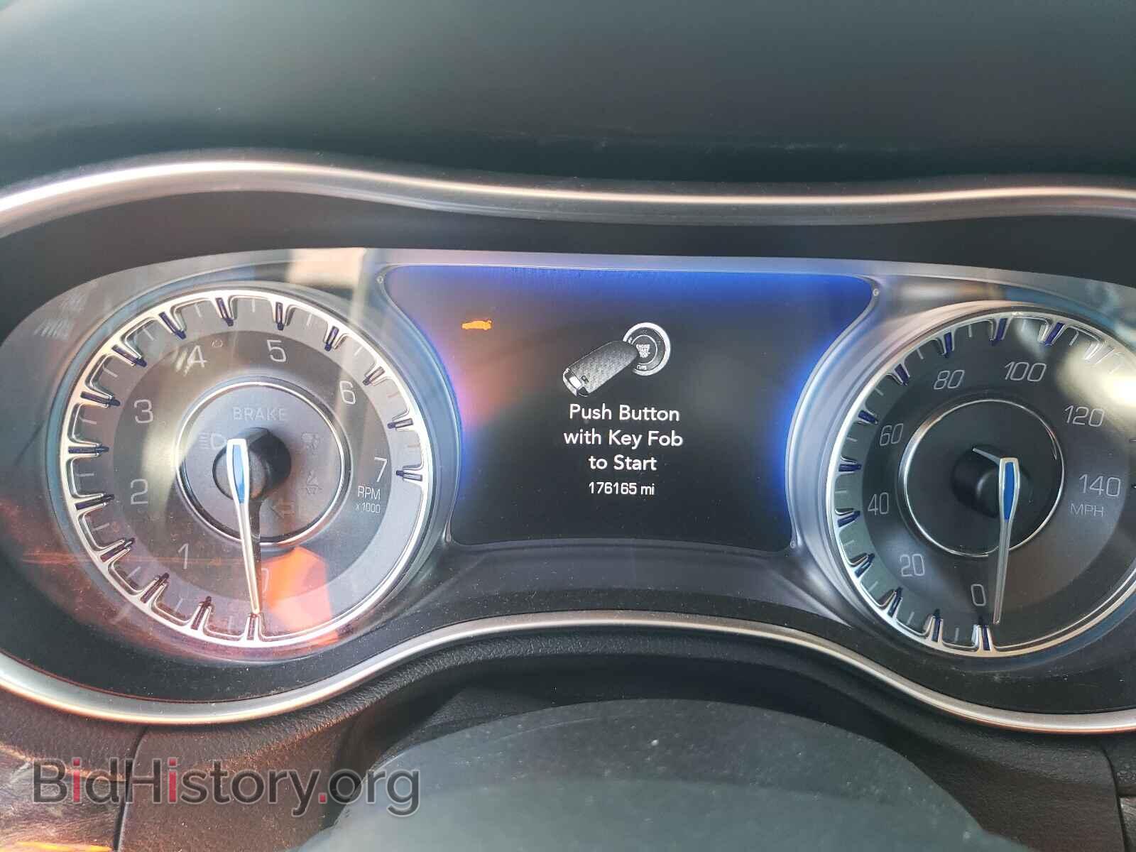 2017 CHRYSLER 300 - VIN: 2C3CCAAG2HH544338 - Фото 8