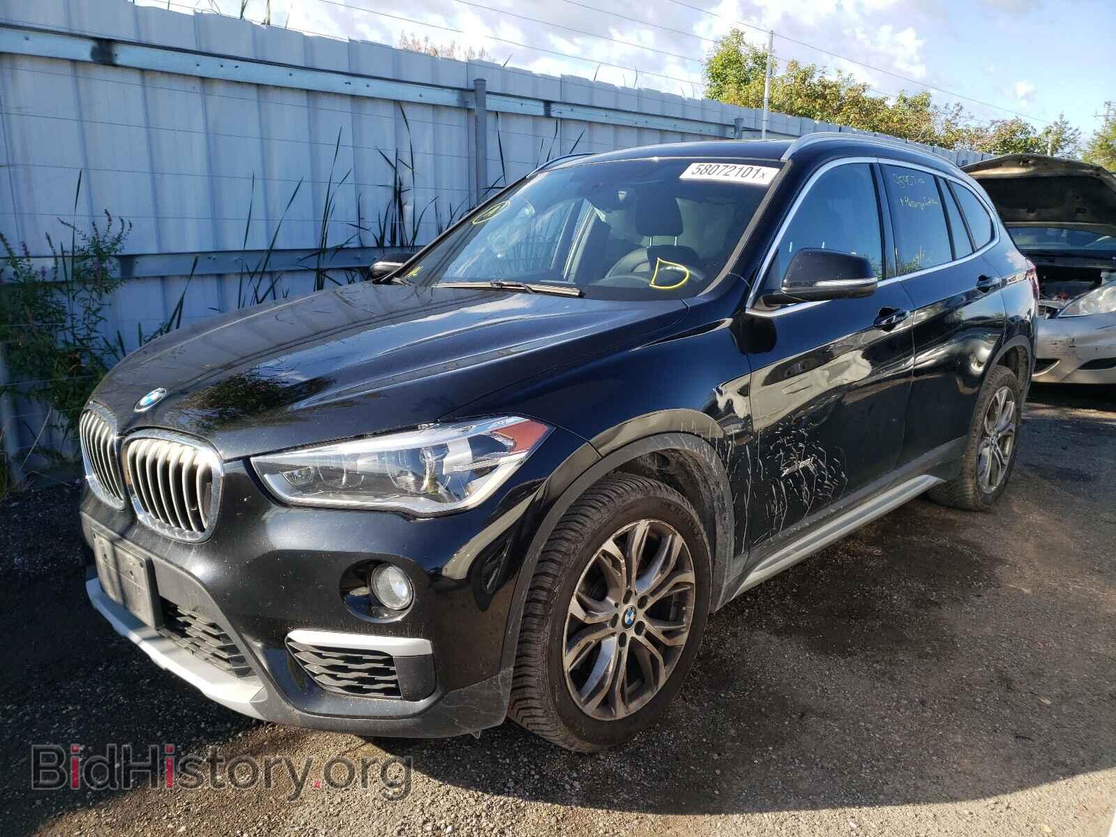 2017 BMW X1 - VIN: WBXHT3C36H5F69800 - Фото 2