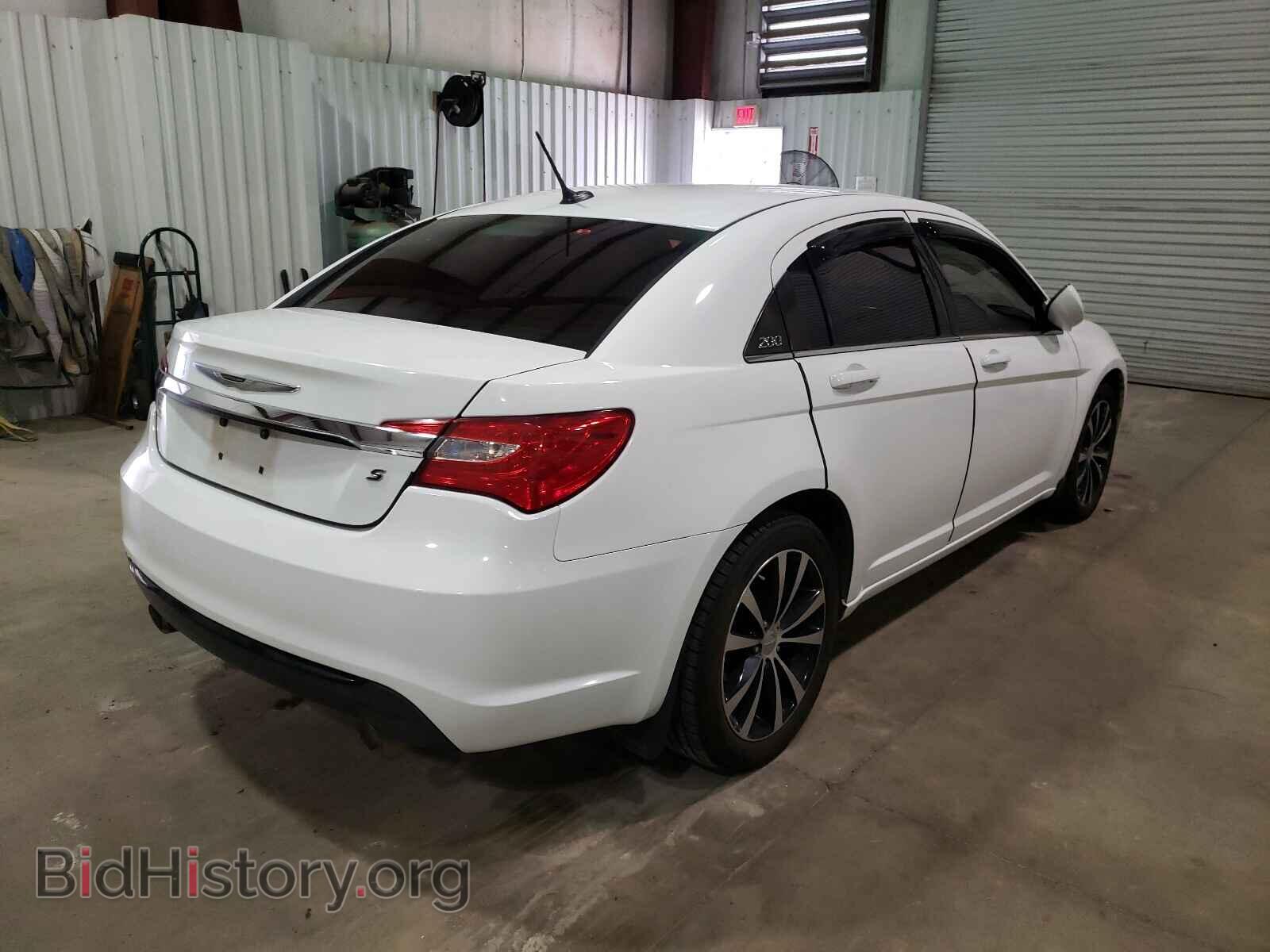2012 CHRYSLER 200 - VIN: 1C3CCBBG0CN250702 - Фото 4