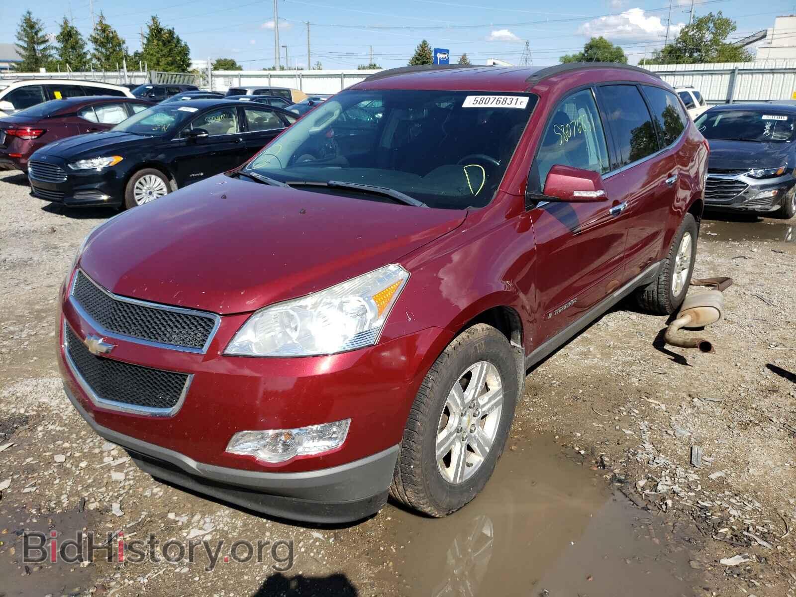 2009 CHEVROLET TRAVERSE - VIN: 1GNER23D09S152746 - Фото 2
