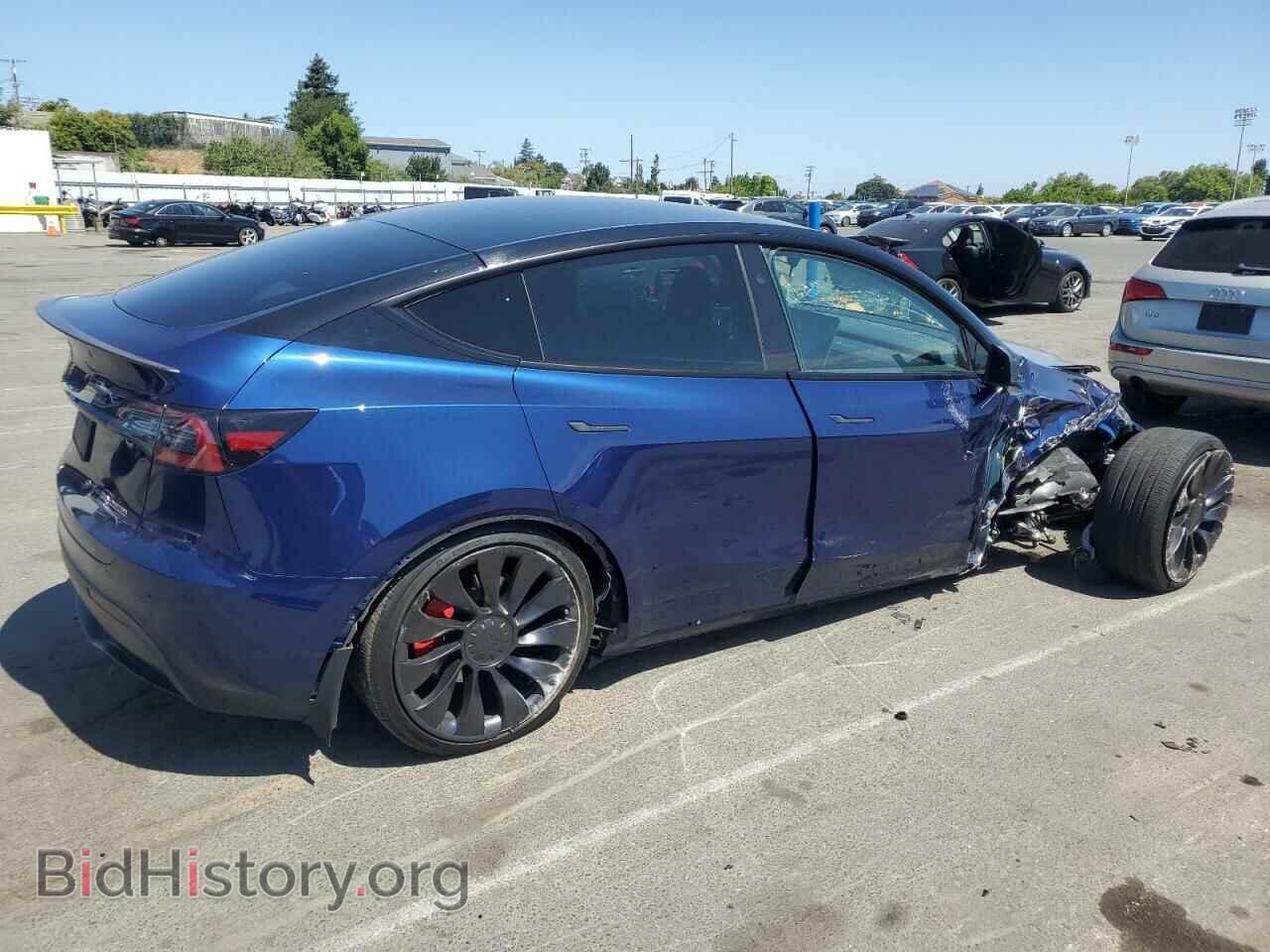 2024 TESLA MODEL Y - VIN: 7SAYGDEF6RF080697 - Photo 3