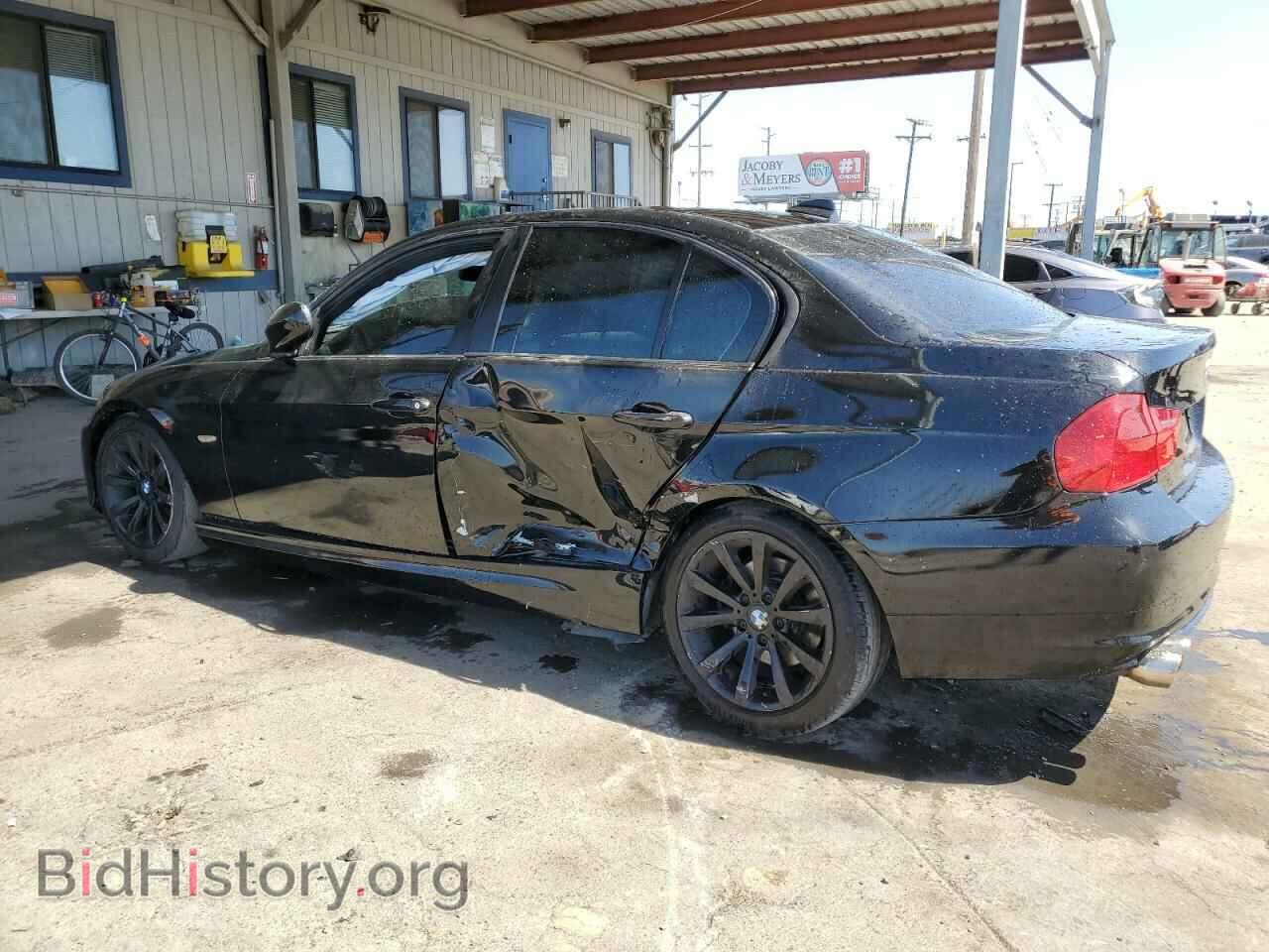 2011 BMW 3 SERIES - VIN: WBAPH5G53BNM79183 - Фото 2