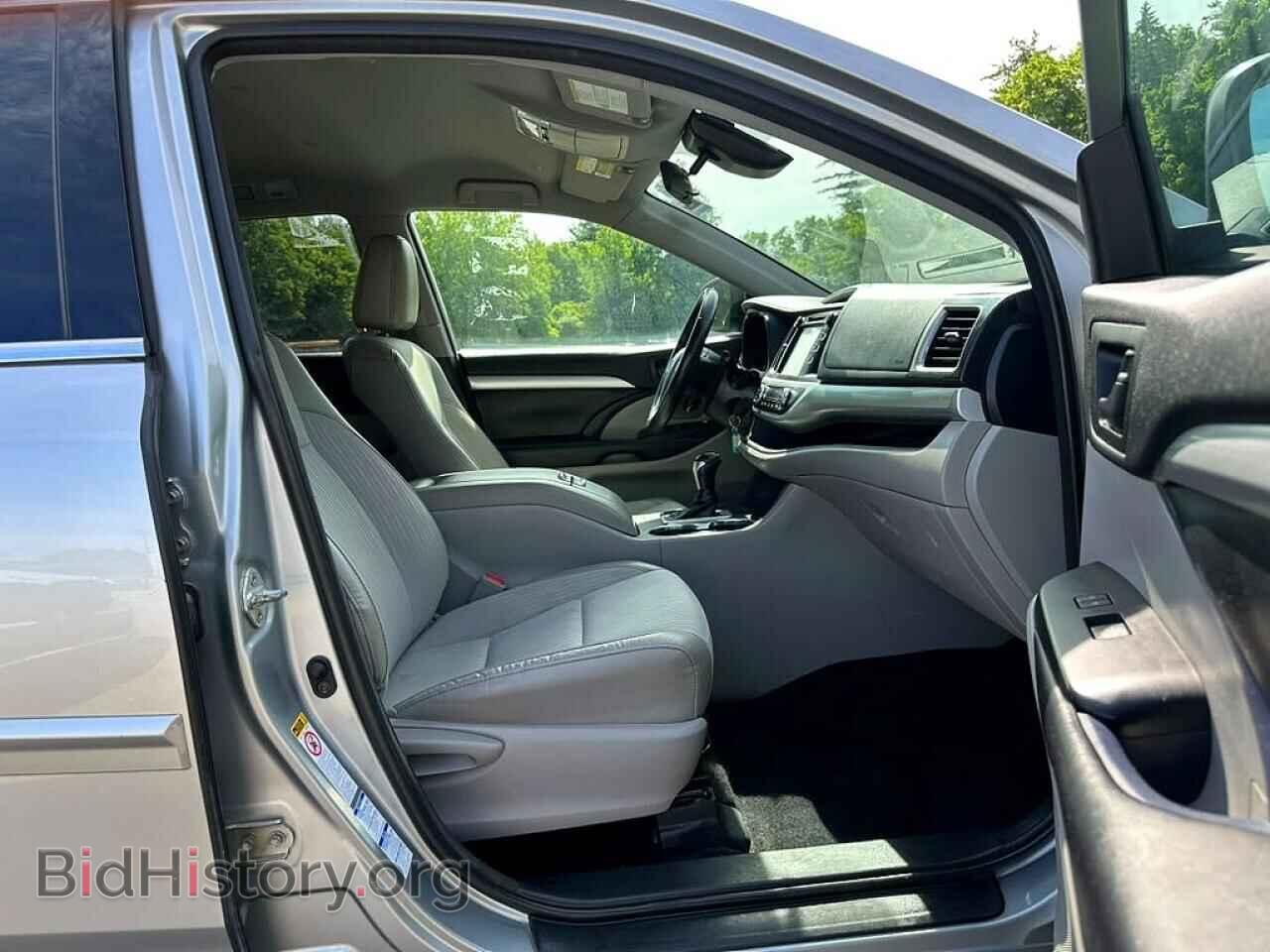 2018 TOYOTA HIGHLANDER - VIN: 5TDBZRFH4JS906070 - Фото 8