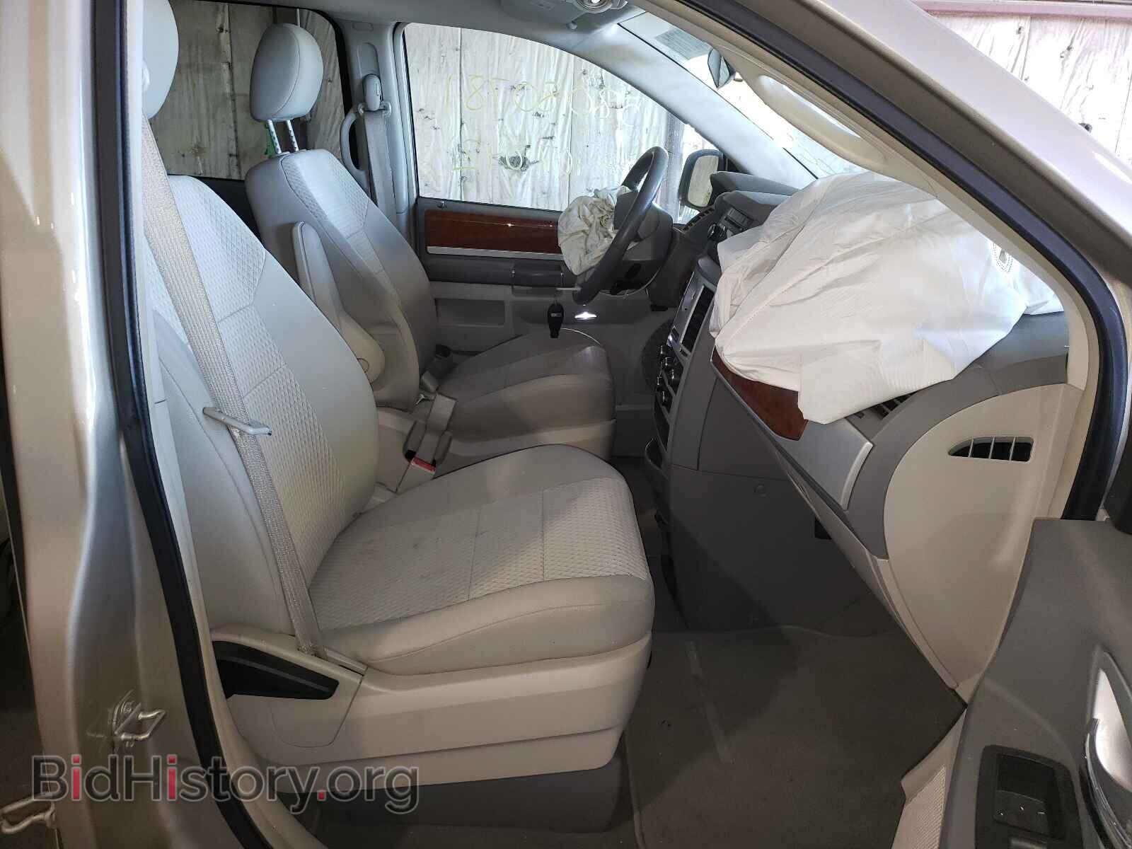 2009 CHRYSLER MINIVAN - VIN: 2A8HR54129R607375 - Фото 5