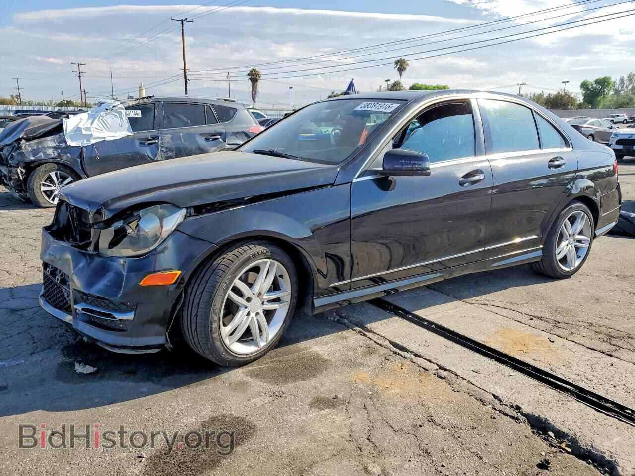 Photo WDDGF4HB9DR293625 - MERCEDES-BENZ C-CLASS 2013