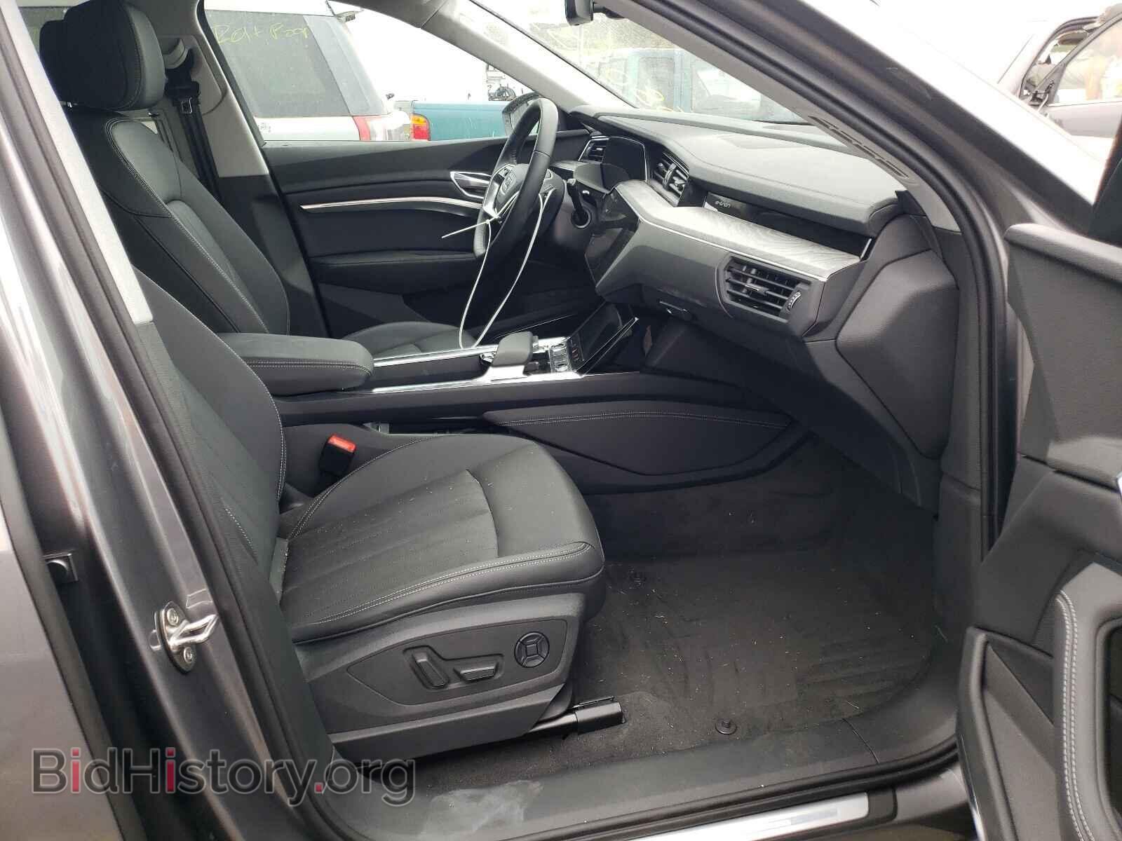 2021 AUDI E-TRON - VIN: WA1LAAGE3MB030275 - Фото 5