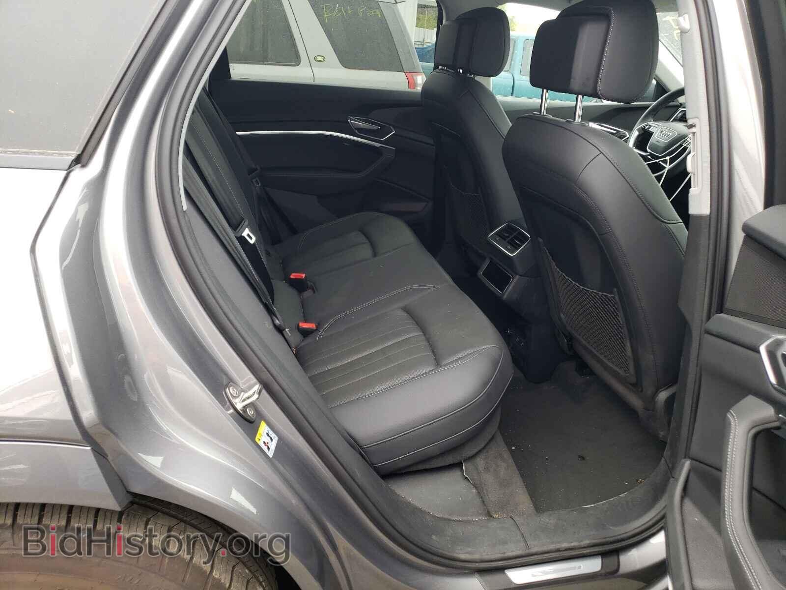 2021 AUDI E-TRON - VIN: WA1LAAGE3MB030275 - Фото 6