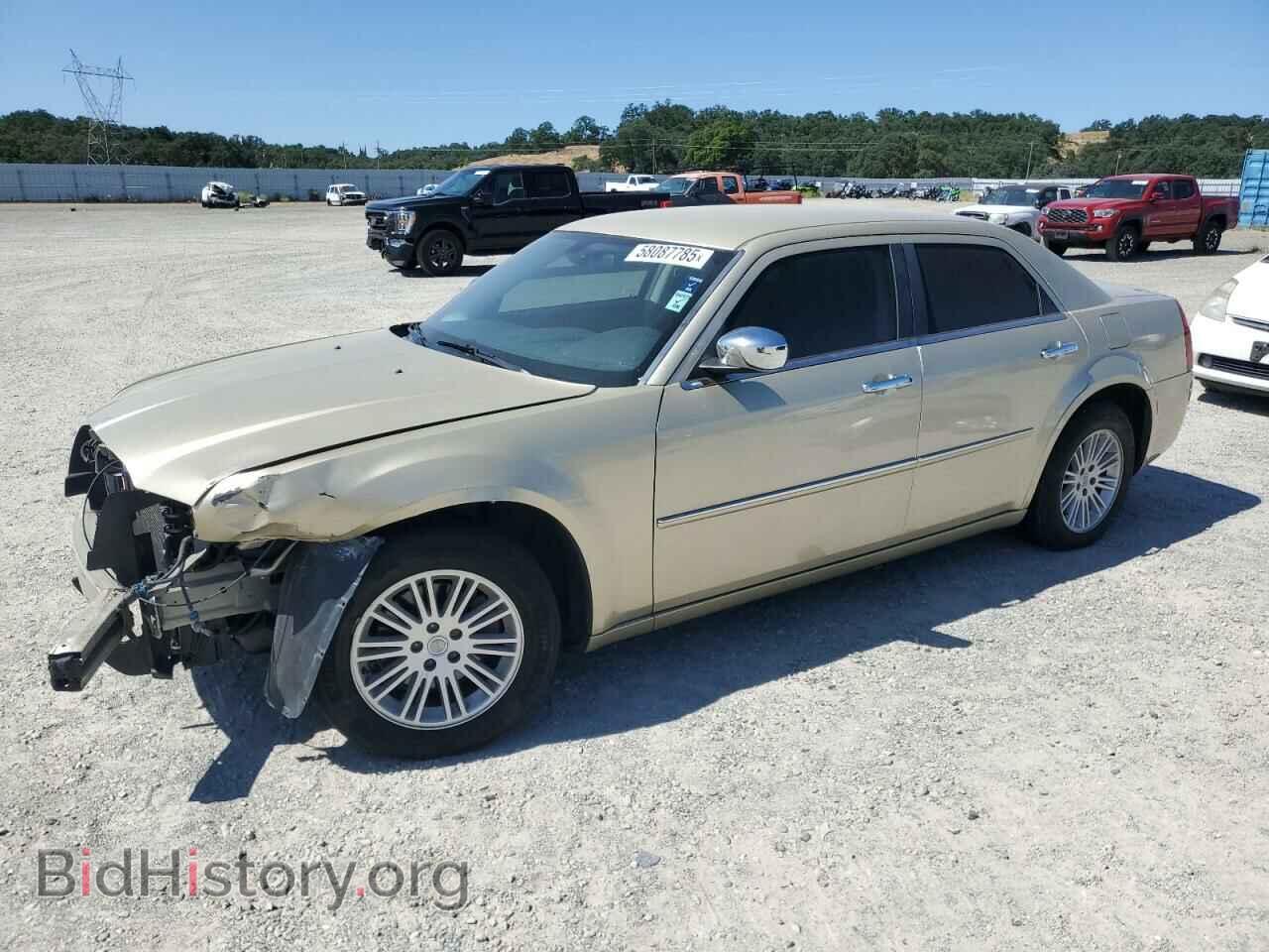 Photo 2C3CA4CD1AH158431 - CHRYSLER 300 2010
