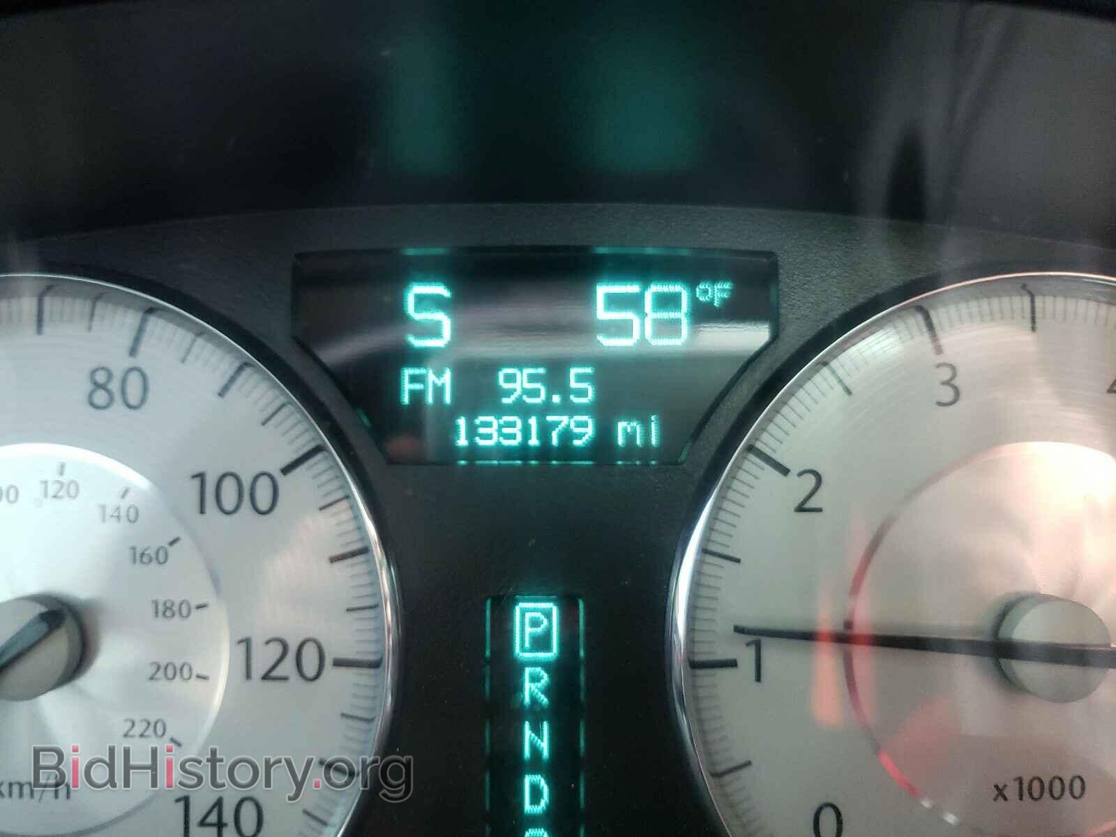 2010 CHRYSLER 300 - VIN: 2C3CA2CVXAH329657 - Фото 8