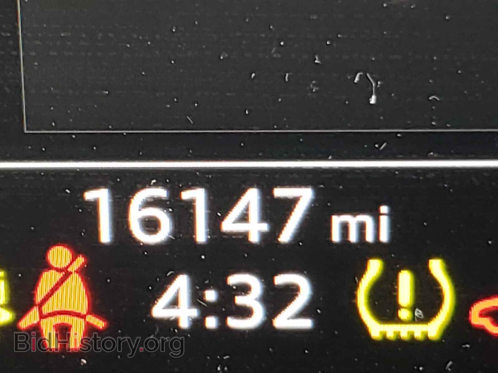 2019 AUDI E-TRON - VIN: WA1LAAGE7KB011659 - Фото 8