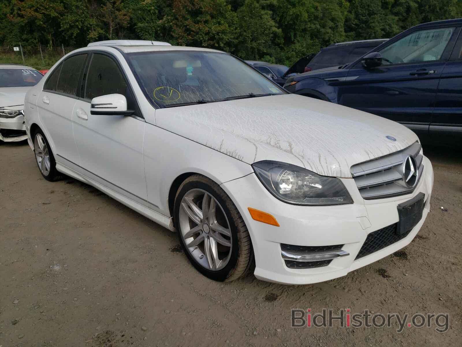 Photo WDDGF8AB5DR252040 - MERCEDES-BENZ C-CLASS 2013