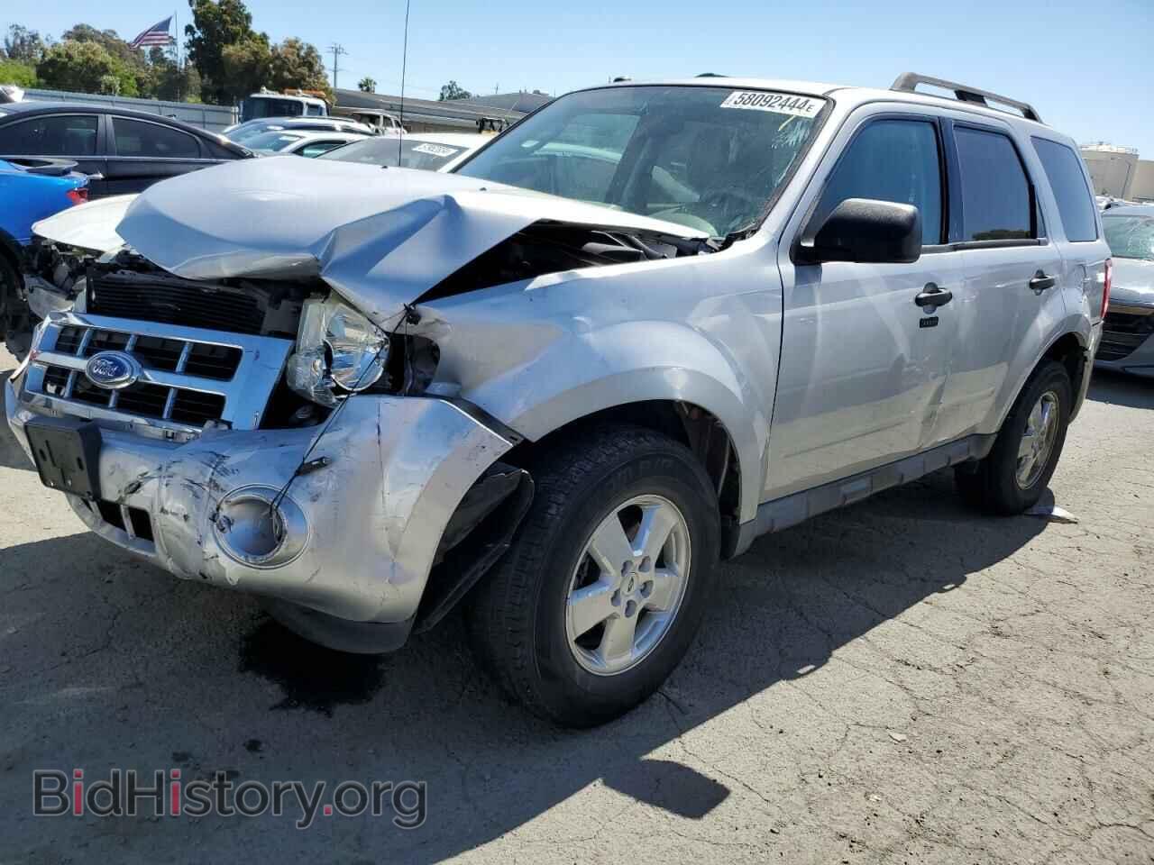 Фотография 1FMCU0D76BKC23560 - FORD ESCAPE 2011