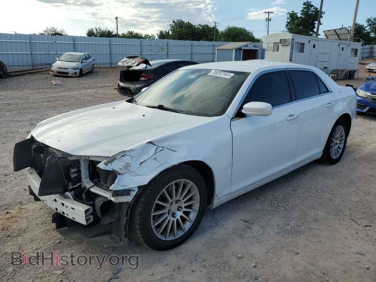 Фотография 2C3CCAAG3DH732537 - CHRYSLER 300 2013