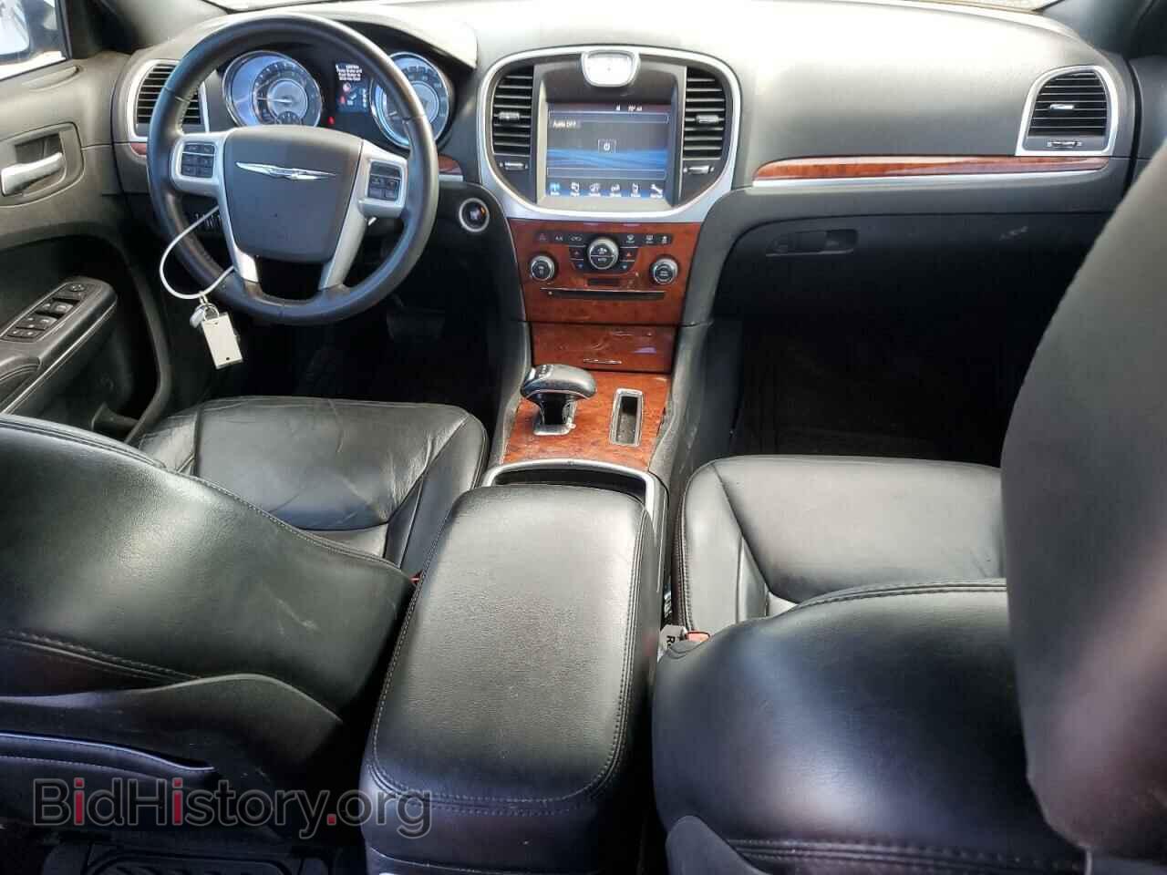 2013 CHRYSLER 300 - VIN: 2C3CCAAG3DH732537 - Фото 8