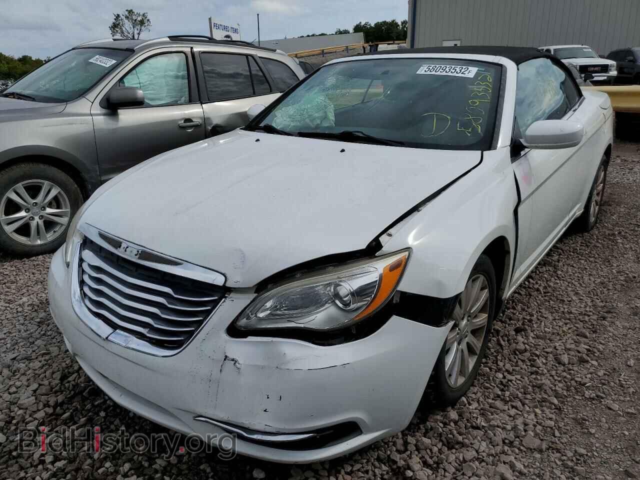 2012 CHRYSLER 200 - VIN: 1C3BCBEB6CN215531 - Фото 2