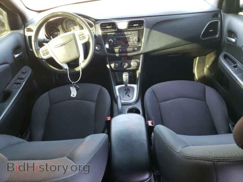 2013 Chrysler 200 (VIN 1C3CCBBG0DN716629) — фото 8 из 12