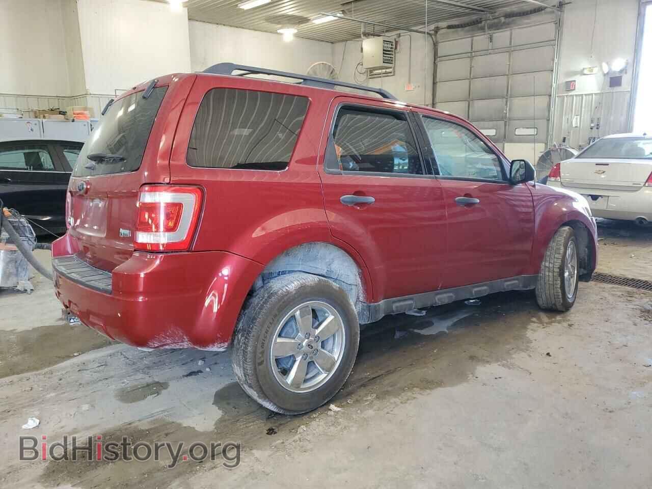 2011 FORD ESCAPE - VIN: 1FMCU9DG2BKB13755 - Фото 3