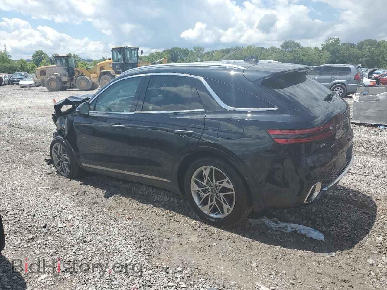 2023 GENESIS GV70 BASE - VIN: KMUMADTB8PU111401 - Фото 2