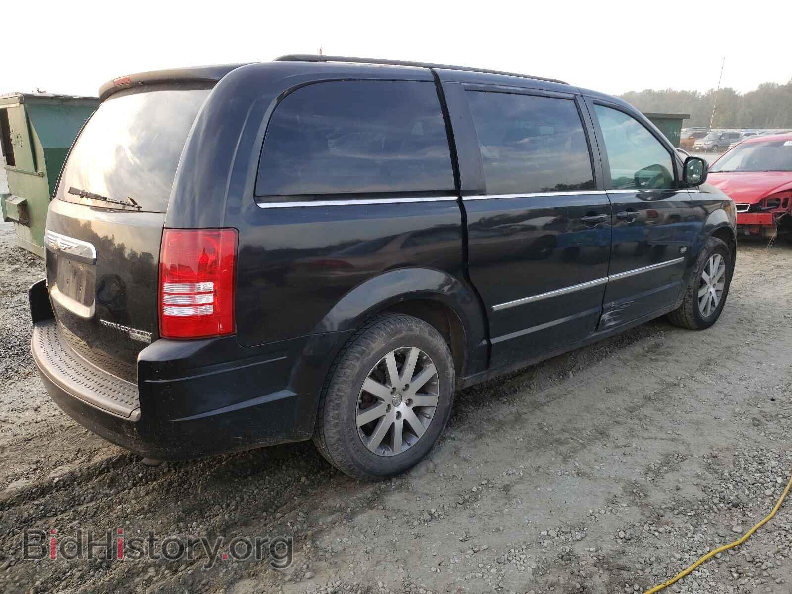 2009 CHRYSLER MINIVAN - VIN: 2A8HR54199R660767 - Фото 4