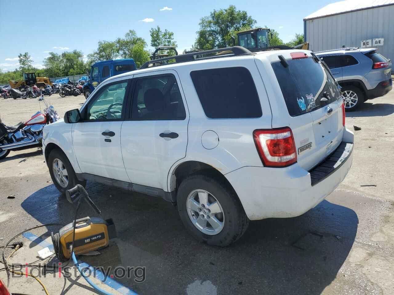 2010 FORD ESCAPE - VIN: 1FMCU0D79AKC85355 - Фото 2