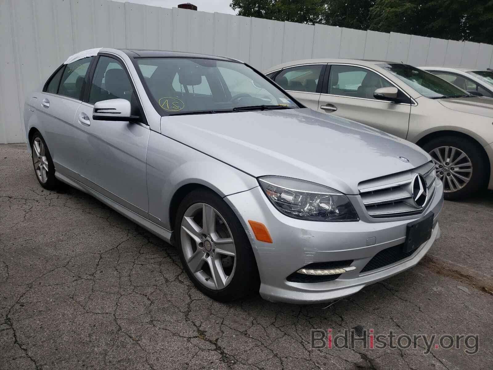 Photo WDDGF8BB5BR156310 - MERCEDES-BENZ C-CLASS 2011