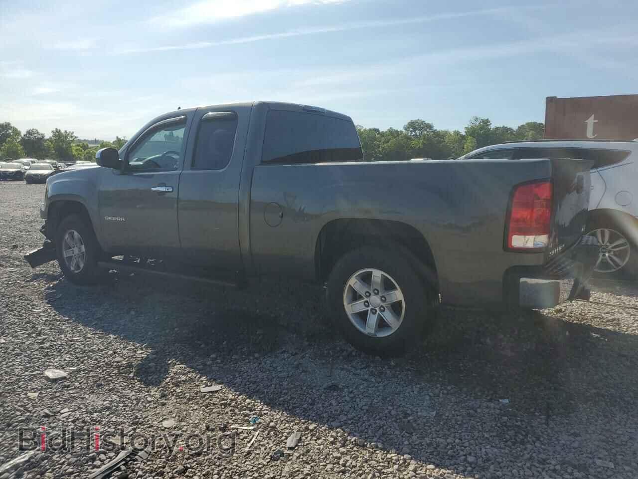 2011 GMC SIERRA - VIN: 1GTR1WE22BZ100018 - Фото 2
