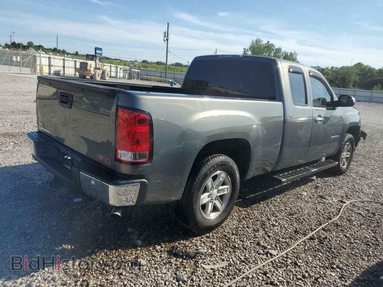 2011 GMC SIERRA - VIN: 1GTR1WE22BZ100018 - Фото 3