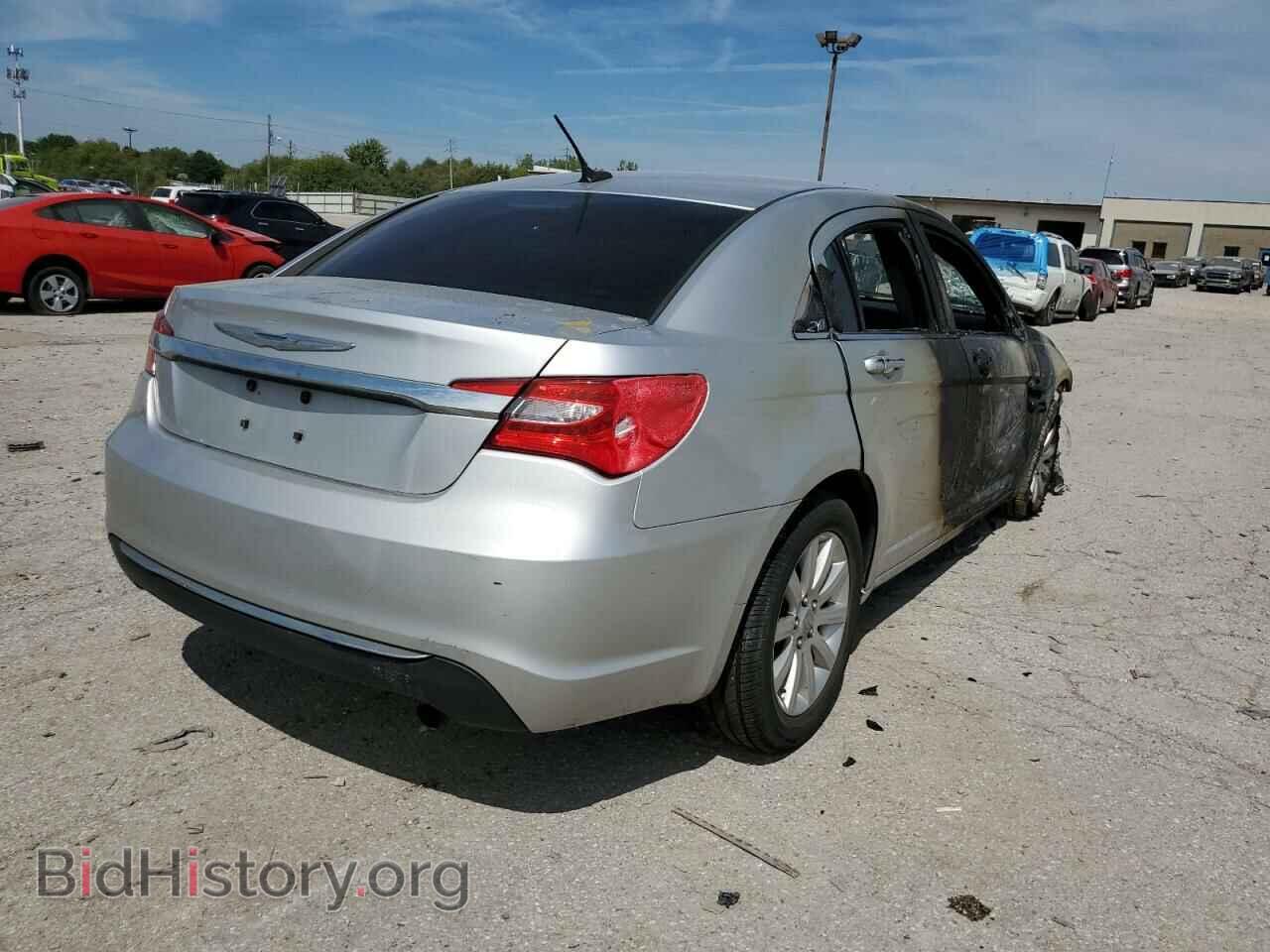 2012 CHRYSLER 200 - VIN: 1C3CCBBBXCN160879 - Фото 4