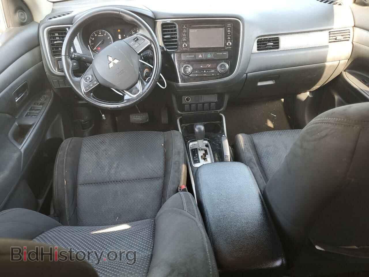 2017 MITSUBISHI OUTLANDER - VIN: JA4AD2A3XHZ024076 - Фото 8