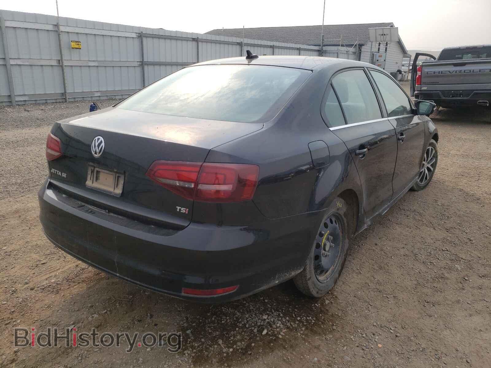 2017 VOLKSWAGEN JETTA - VIN: 3VWDB7AJ9HM222697 - Фото 4