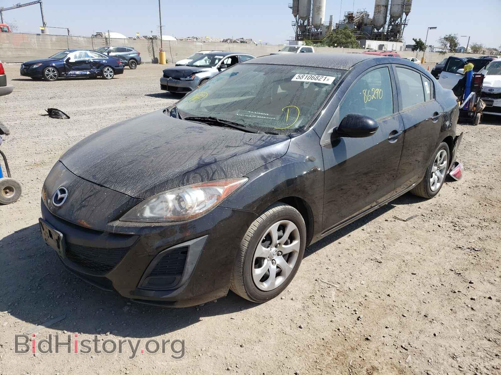 2011 MAZDA 3 - VIN: JM1BL1UG1B1491897 - Фото 2