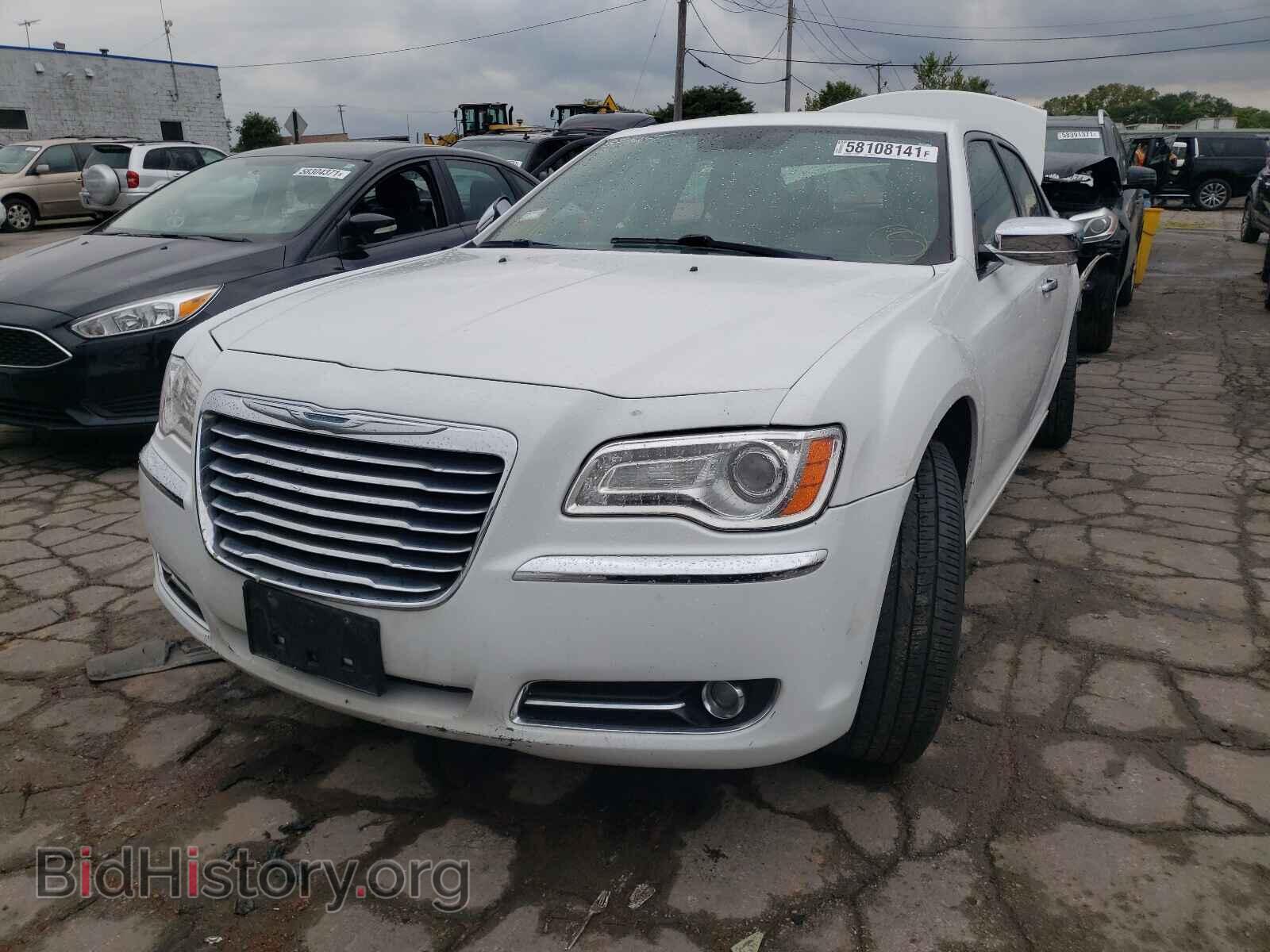 2014 CHRYSLER 300 - VIN: 2C3CCAET8EH171423 - Фото 2