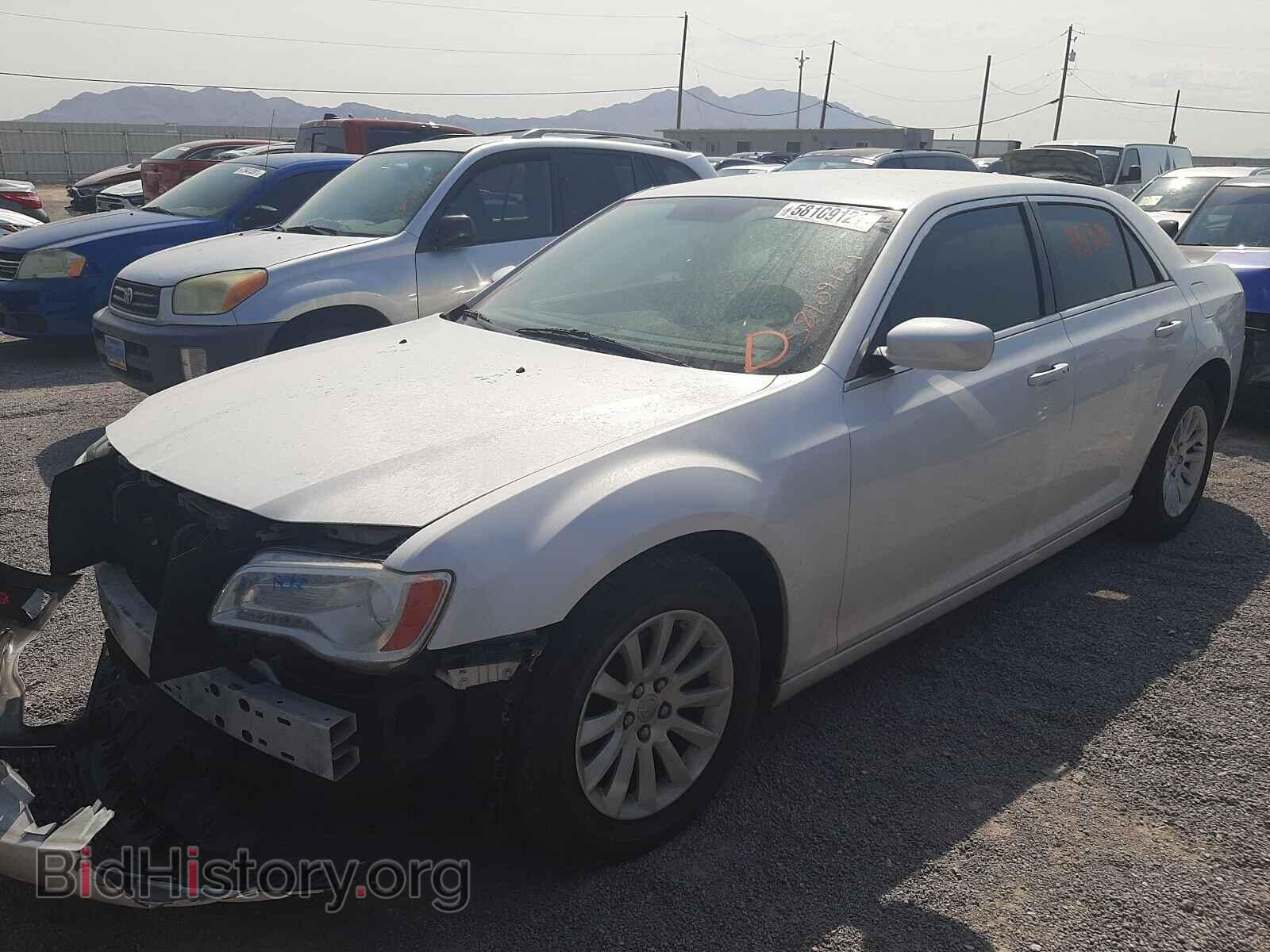 2012 CHRYSLER 300 - VIN: 2C3CCAAG0CH142536 - Фото 2