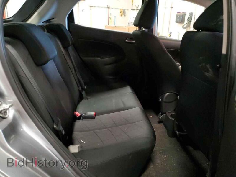 2013 Mazda 2 (VIN JM1DE1KY1D0157134) — photo 10 of 13