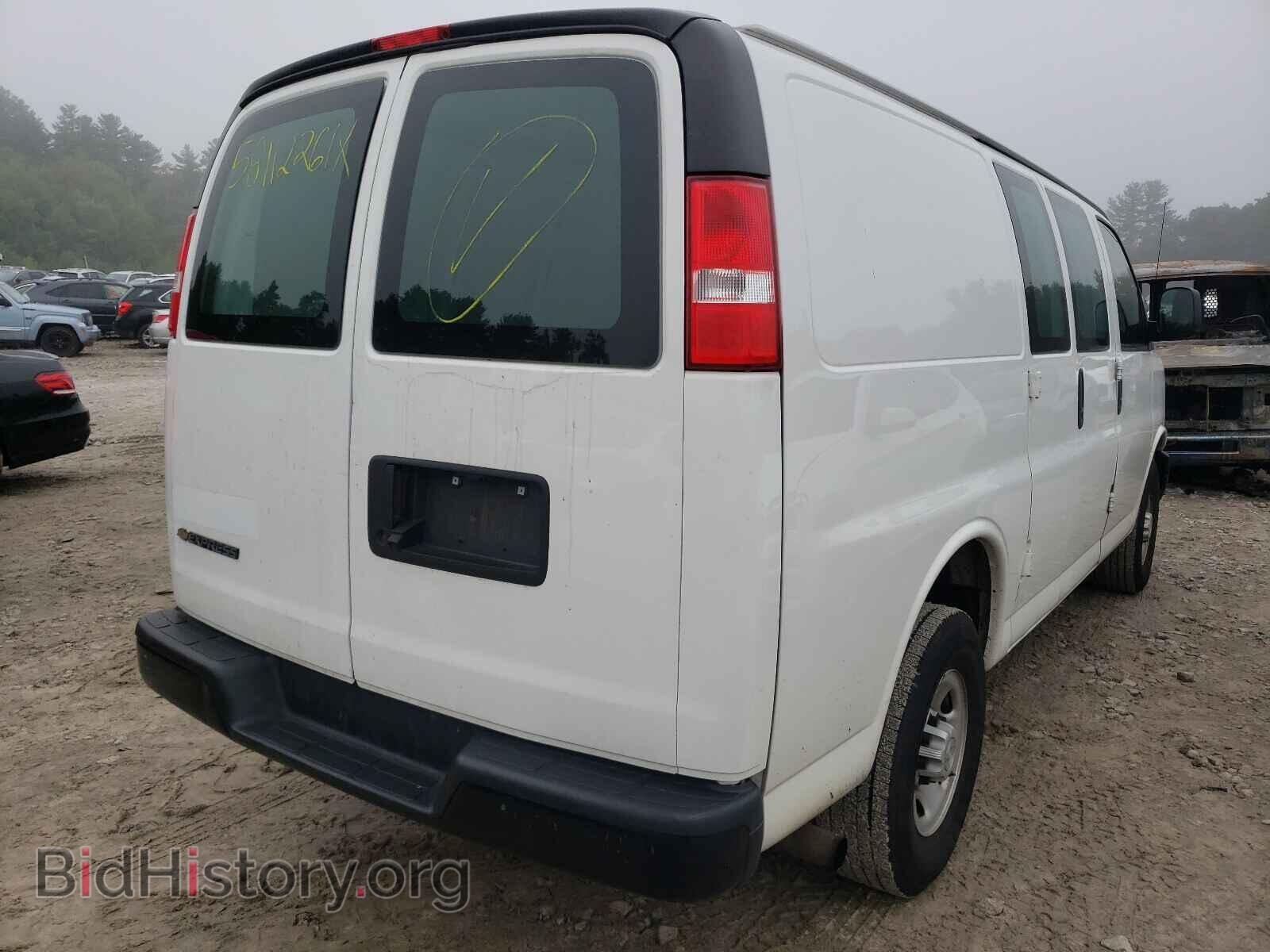 2019 CHEVROLET EXPRESS - VIN: 1GCWGAFP1K1364733 - Фото 4