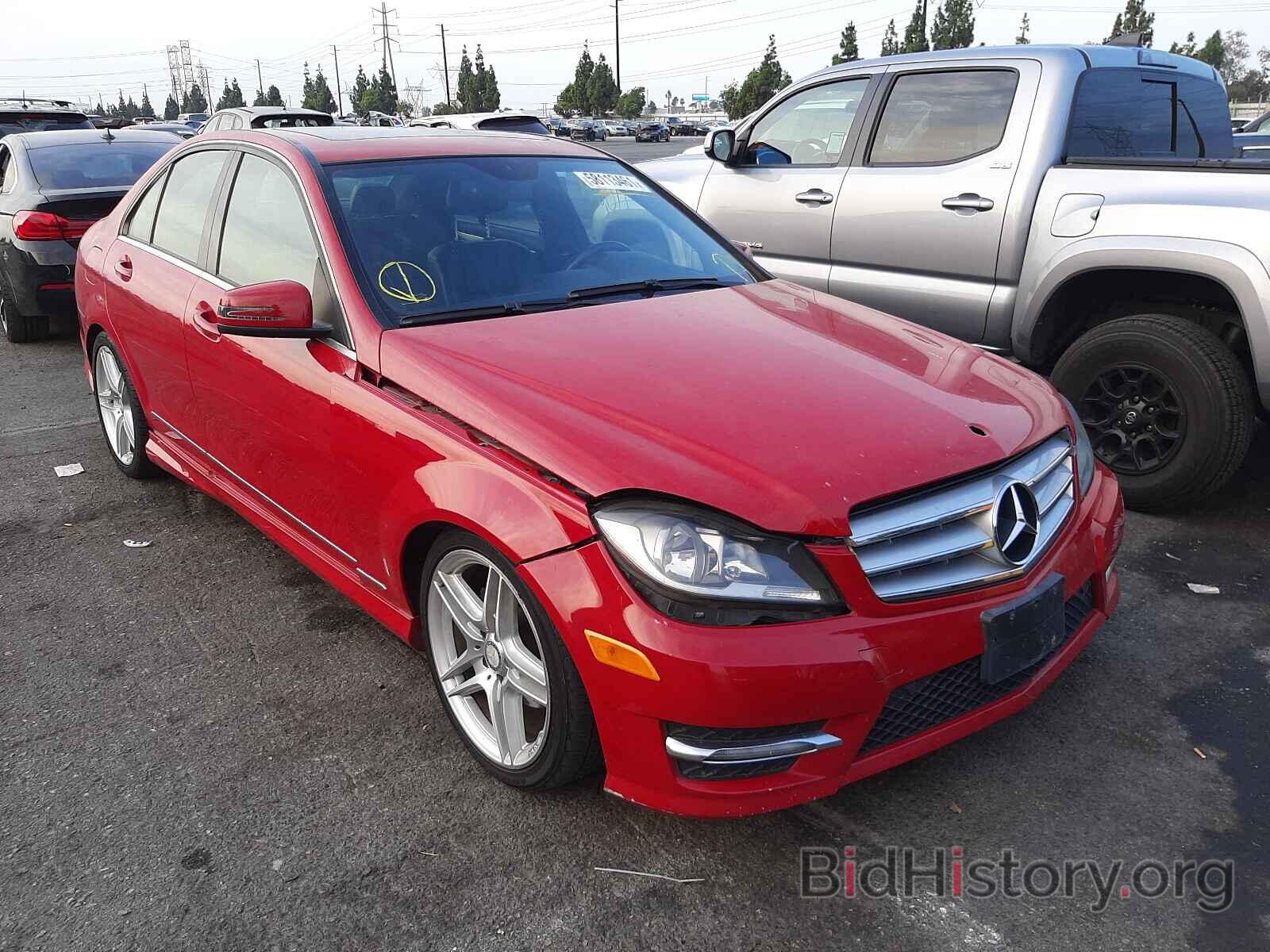 Photo WDDGF4HB7DR258792 - MERCEDES-BENZ C-CLASS 2013