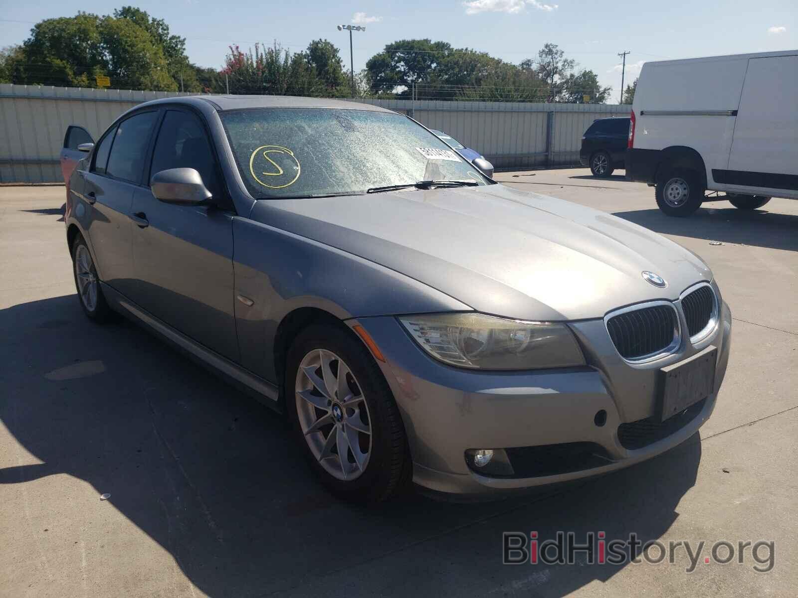 Photo WBAPH7C52AE129835 - BMW 3 SERIES 2010