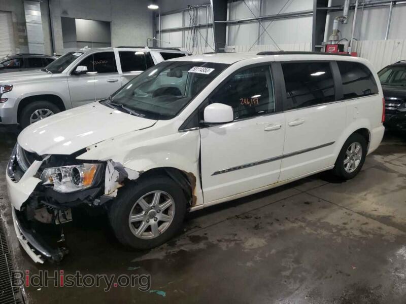 2011 Chrysler MINIVAN Town & COU (VIN 2A4RR5DG0BR702985) — photo 1 of 13, Copart, damage: front end