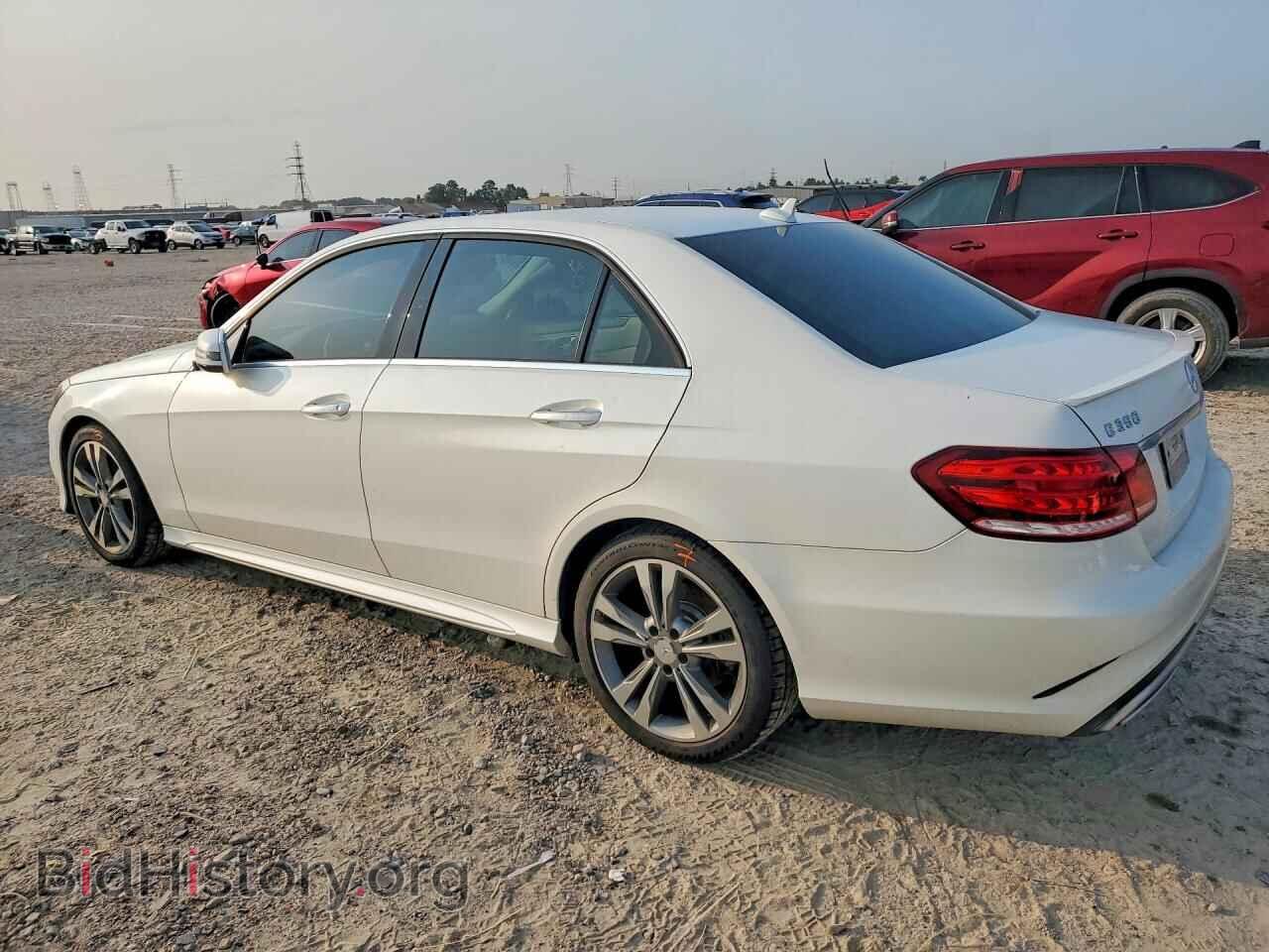 2014 MERCEDES-BENZ E-CLASS - VIN: WDDHF5KB0EA980804 - Фото 2