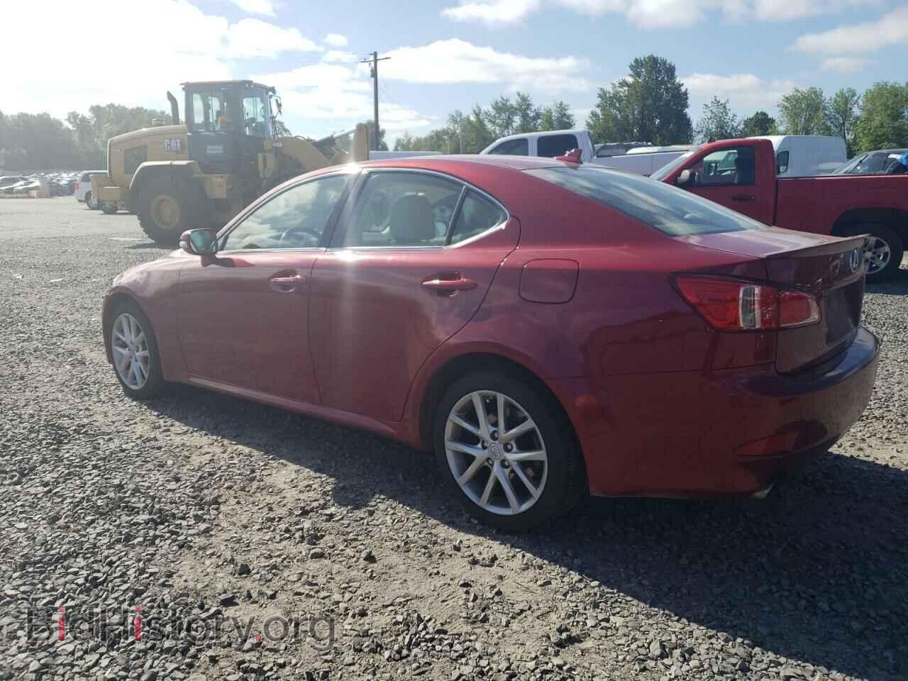 2012 LEXUS IS - VIN: JTHCF5C20C5060467 - Photo 2