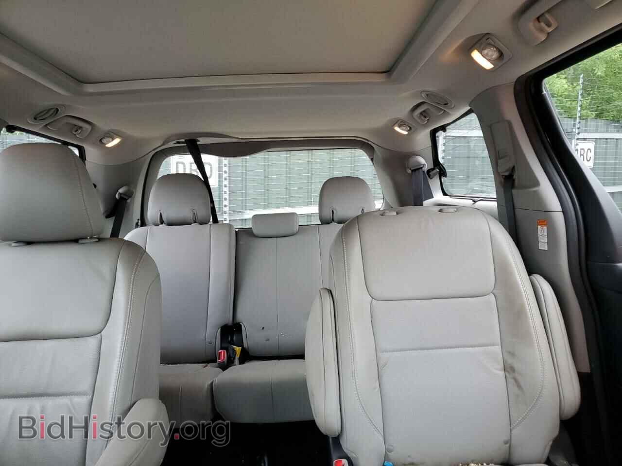 2017 TOYOTA All Models - VIN: 5TDDZ3DC5HS181375 - Фото 10