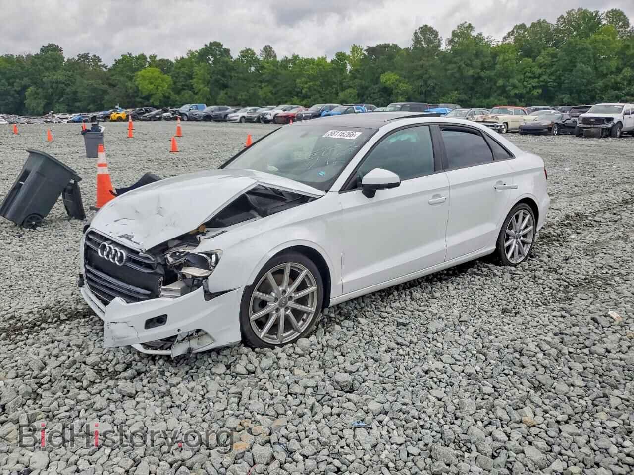 Фотография WAUA7GFF7G1055938 - AUDI A3 2016