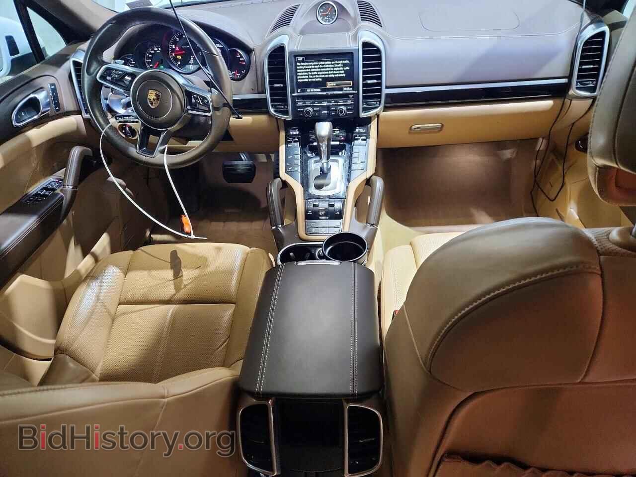2016 PORSCHE CAYENNE - VIN: WP1AA2A21GKA10711 - Photo 8