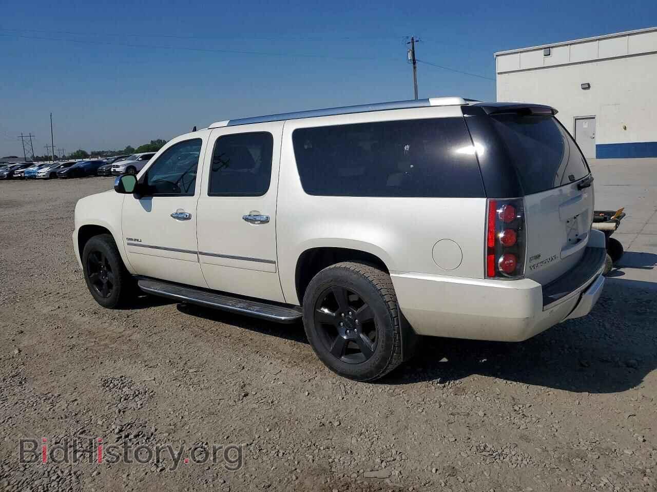 2011 GMC YUKON - VIN: 1GKS2MEF5BR128339 - Photo 2