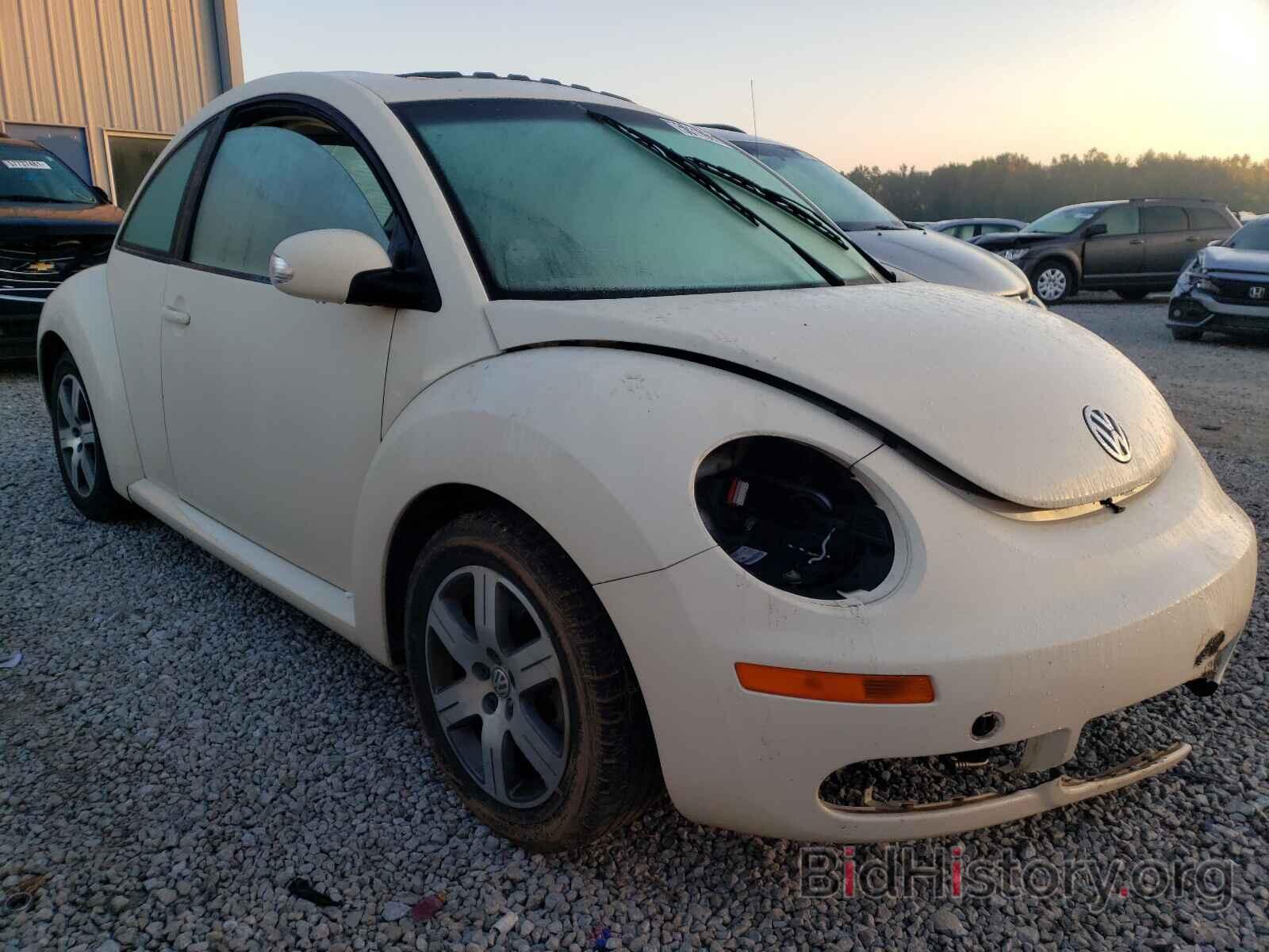 Photo 3VWRW31CX6M422098 - VOLKSWAGEN BEETLE 2006