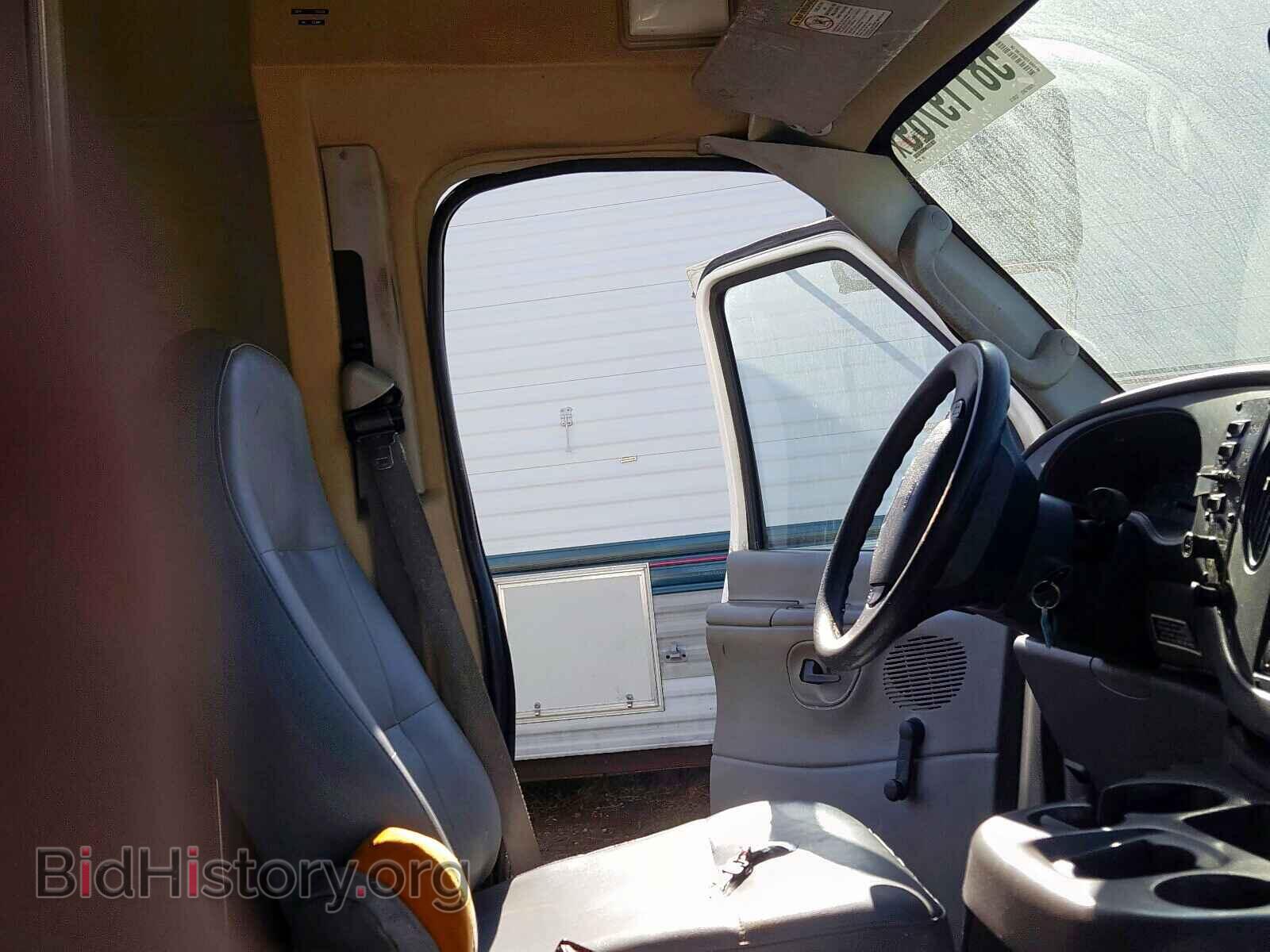 2004 FORD ECONOLINE - VIN: 1FDWE35L94HA91224 - Photo 5