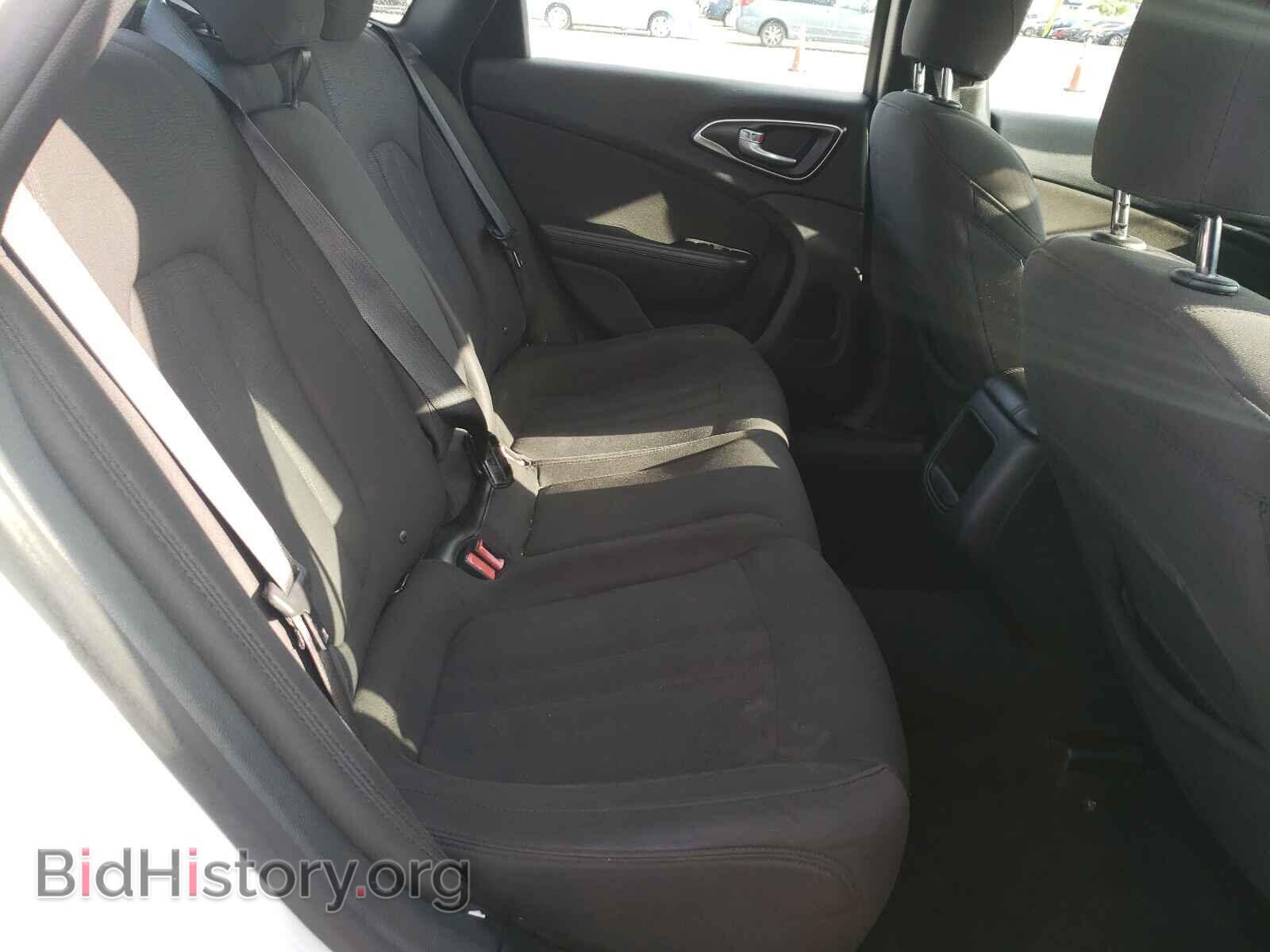 2015 CHRYSLER 200 - VIN: 1C3CCCAB5FN665840 - Фото 6