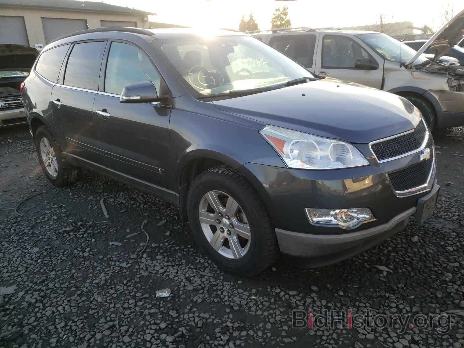 Photo 1GNKRGED4BJ119628 - CHEVROLET TRAVERSE 2011